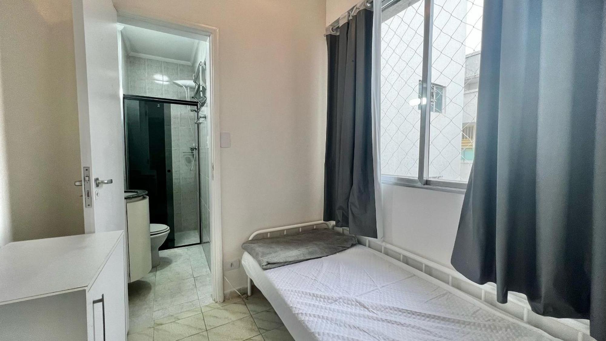 Pe Na Areia: 3 Dorms Com Vista Deslumbrante Apartment Guaruja